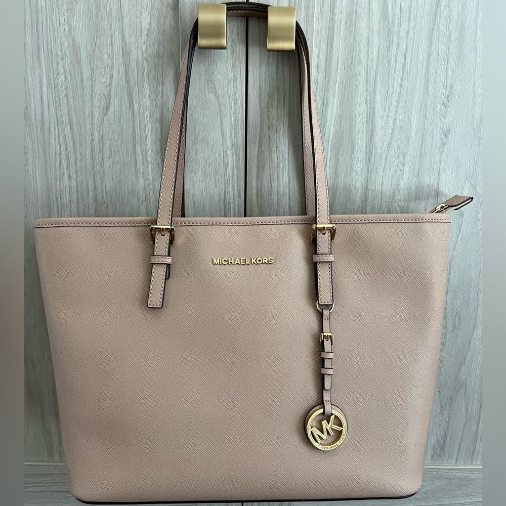 Michael Kors Jet Set Travel in Blush